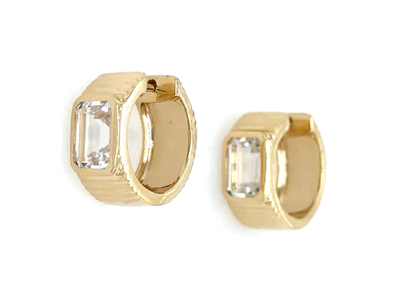 Topaz Fluted Huggies