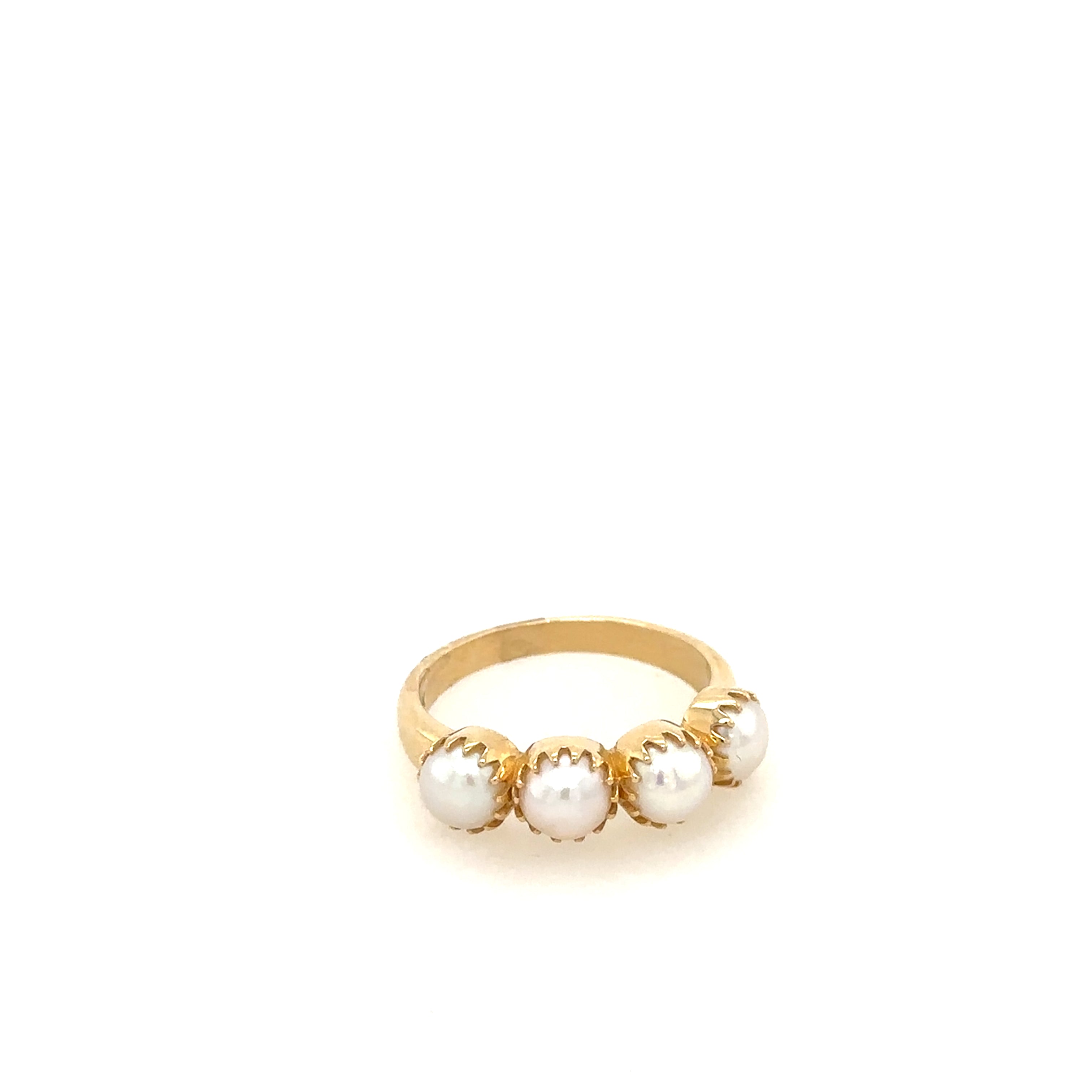Four Pearls Ring