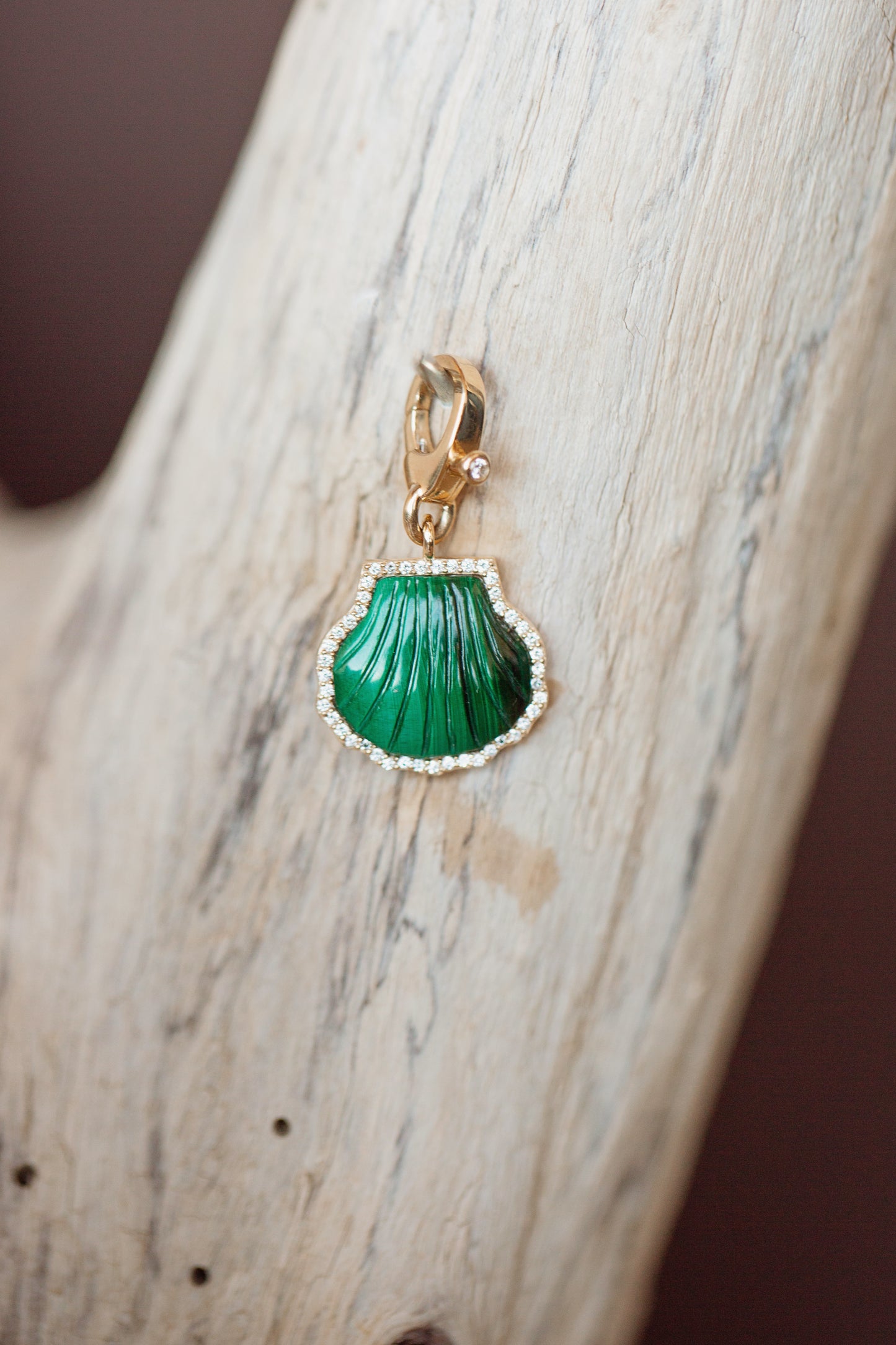 Luca Malachite Shell Pendant