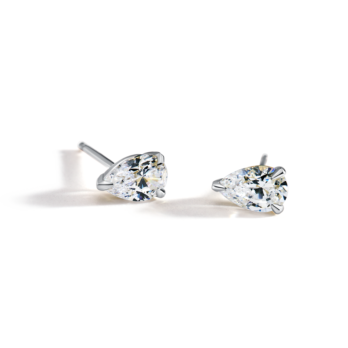 Everyday Pear Diamond Studs