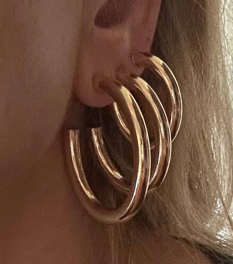 Oval Hoops