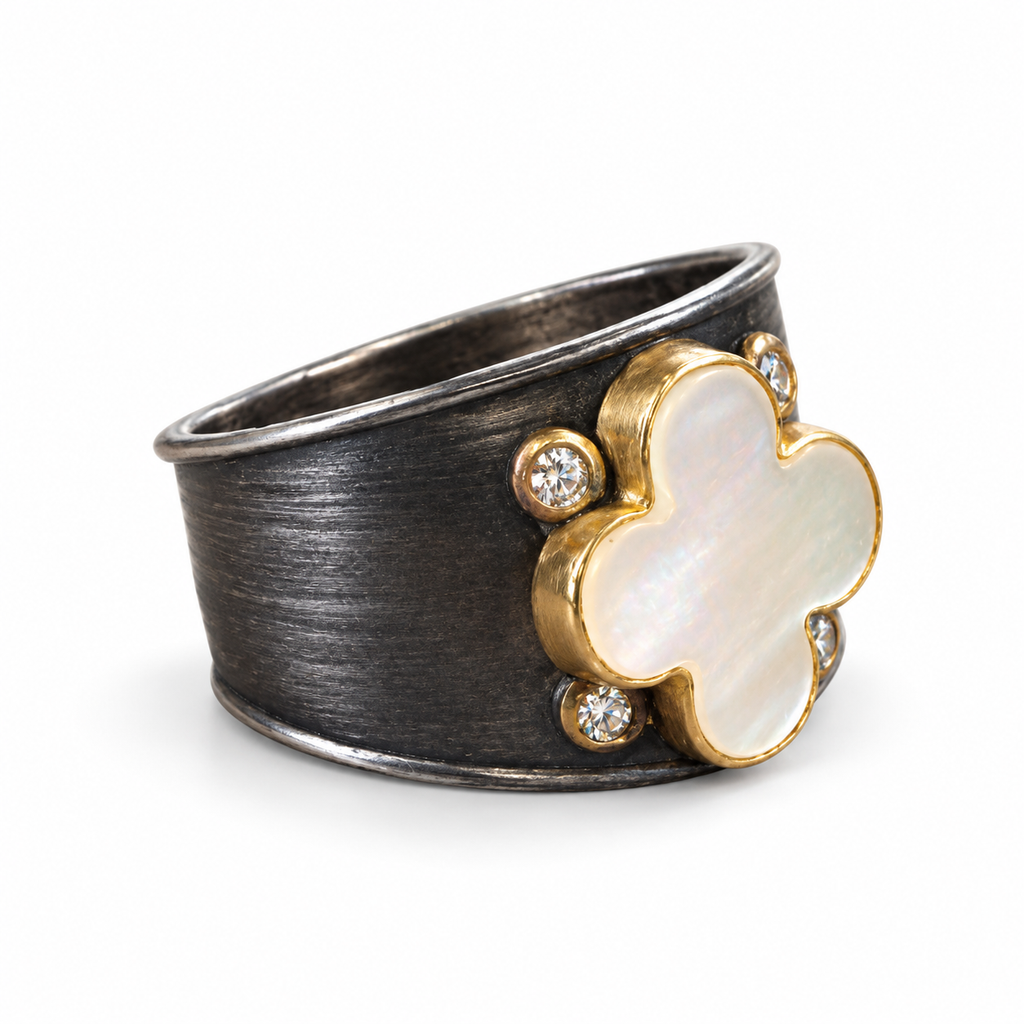 Mother of Pearl Lucky Clover Ring