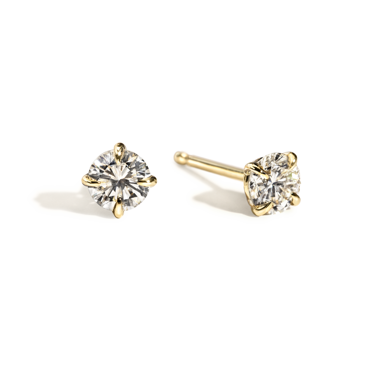 Everyday Round 4 Prong Diamond Stud